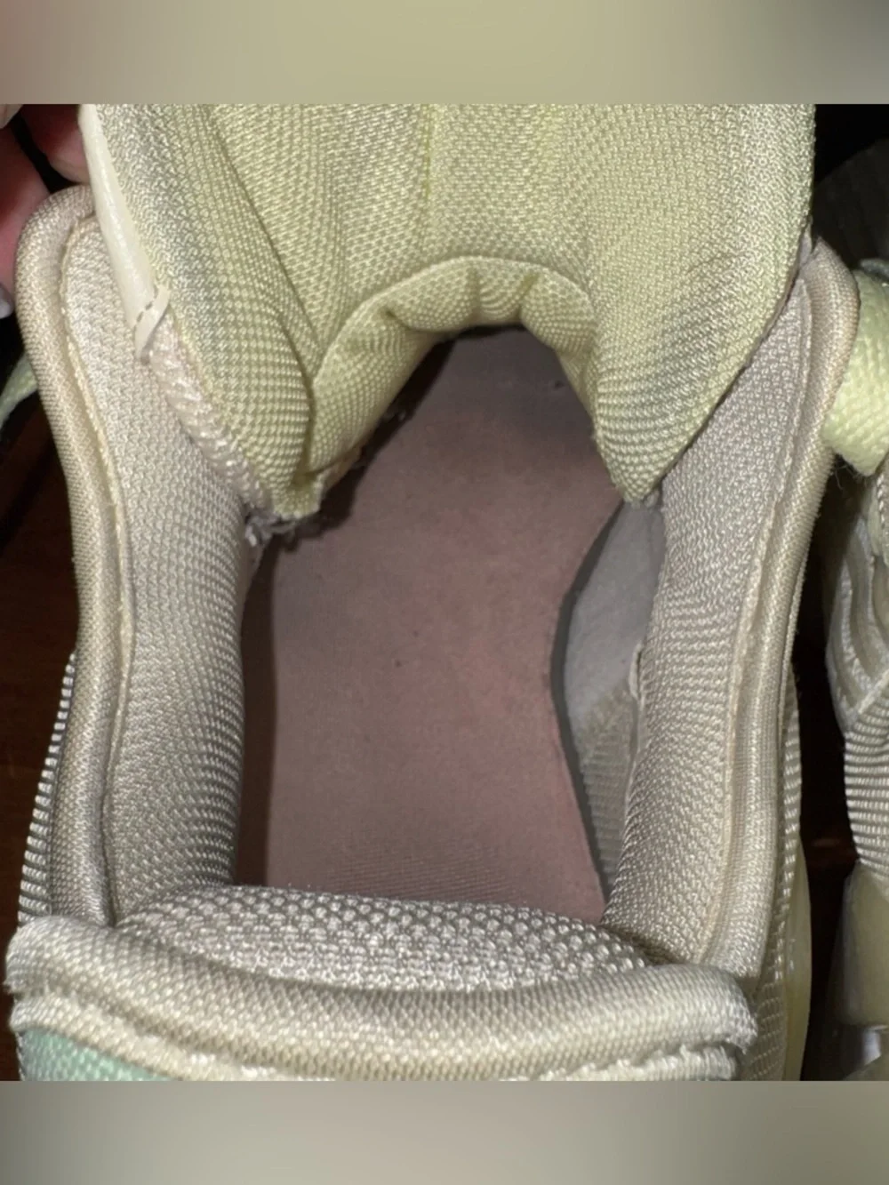 Nike Lebron Witness 6 Easter Coconut Milk Basketball Sneaker Men’s Size 12.5